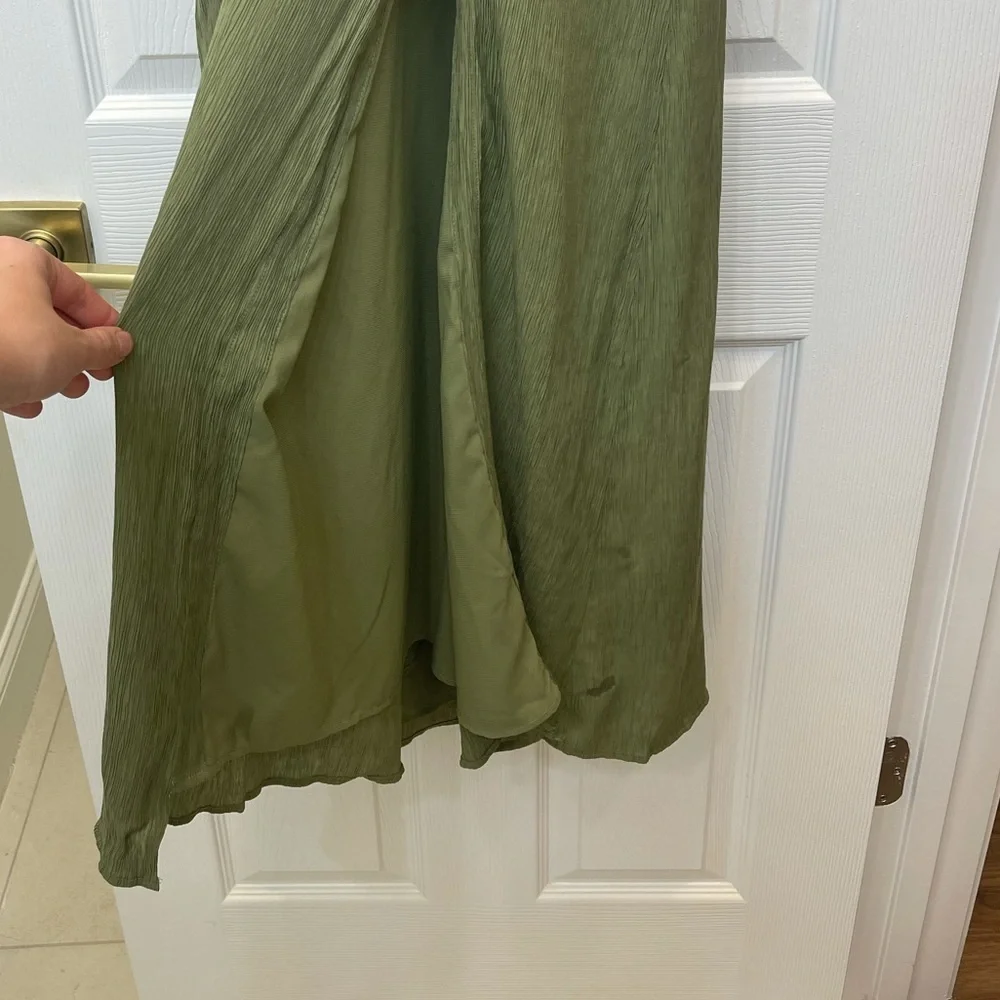 Abercrombie & Fitch Plunge Halter Green Maxi Dress Size XS